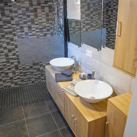Le Aux Etoiles & Sauna Holiday home